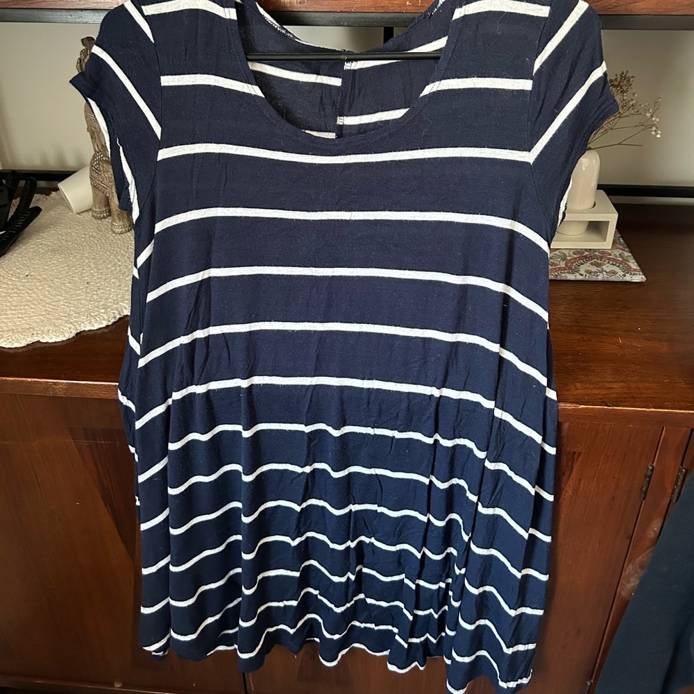 Flowy blue white striped dress